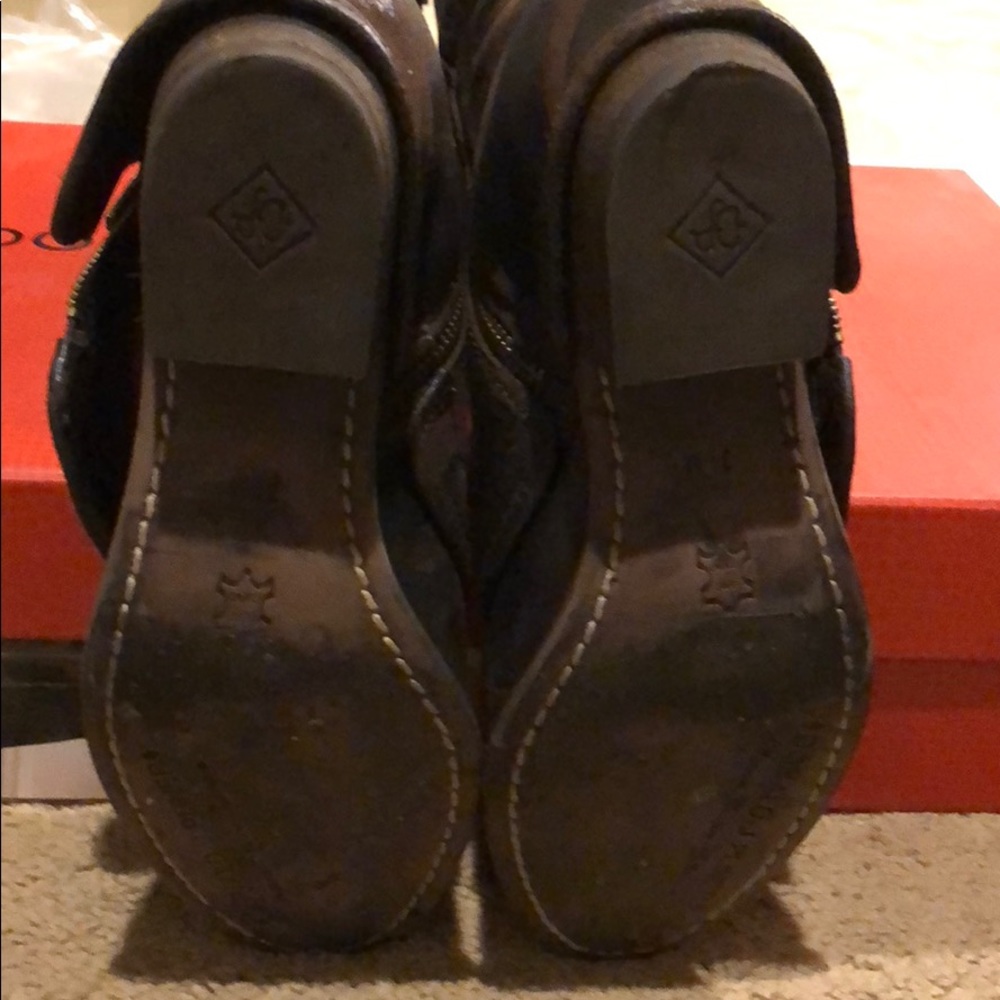 Donald J Pliner Boots - Picture 4 of 8